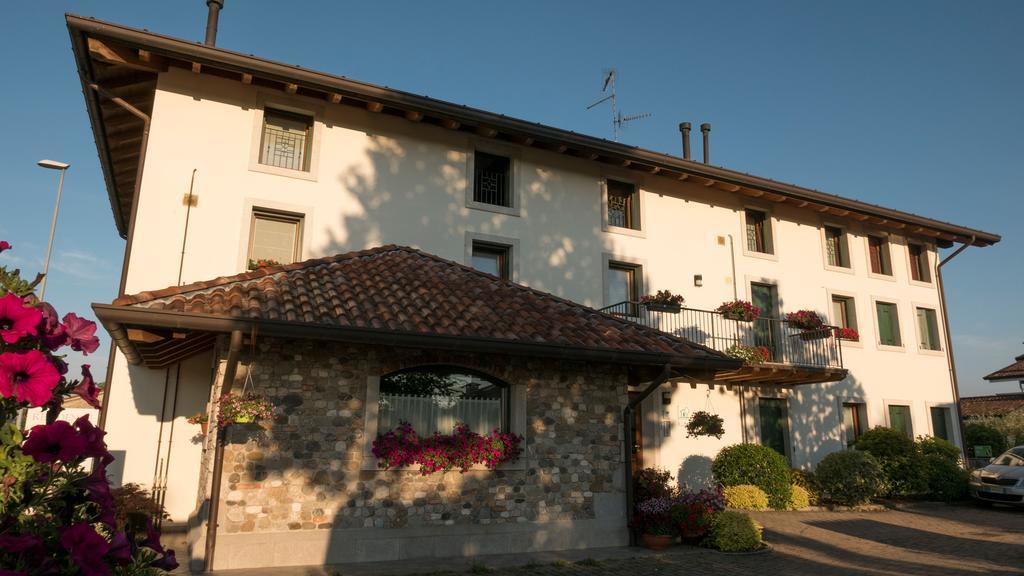 Agriturismo Residence Caporale Remanzacco Eksteriør billede